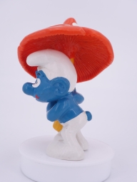 Schtroumpf avec parapluie champignon - photo