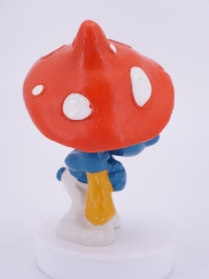 Schtroumpf avec parapluie champignon - photo