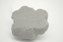 Schtroumpf prisonnier avec pioche - photo