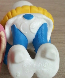 Schtroumpfette en voiture - photo