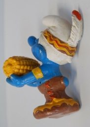 Schtroumpf avec épis de maïs - photo