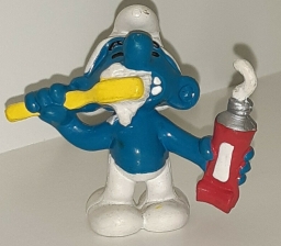 Schtroumpf avec brosse à dents et dentifrice - photo