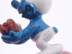 Schtroumpf avec hotdog - photo