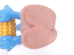 Schtroumpf avec épis de maïs - photo