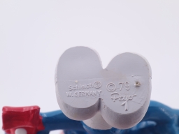 Schtroumpf avec brosse à dents et dentifrice - photo
