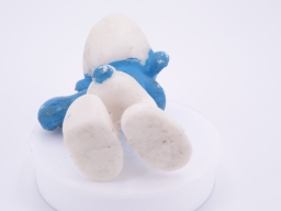 Schtroumpf avec pancarte - photo