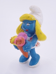 Schtroumpfette avec glace - photo