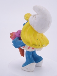 Schtroumpfette avec glace - photo