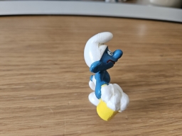 Schtroumpf avec bière - photo