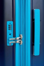 Suitcase Smurf - Spinner 67 - photo