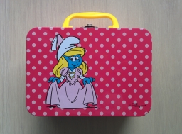 Valise en métal Schtroumpfette reine