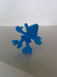 OMO mini - Schtroumpfette en rollers/patins à roulettes