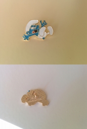 Pin's Schtroumpf qui tombe