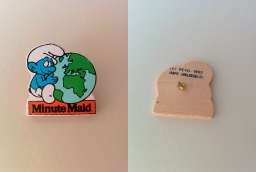 Pin's Minute Maid - Schtroumpf avec la Terre