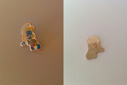 Pin's Schtroumpfette qui danse