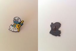 Pin's Legrand - Schtroumpf à Lunettes