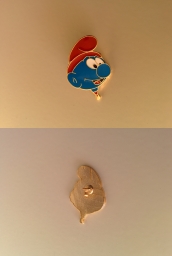 Pin's montgolfière Schtroumpf - Rouge