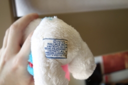 Etiquette de peluche