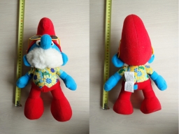 Peluche Grand Schtroumpf avec tee-shirt à fleurs