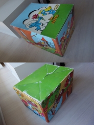 Boite présentoir pour voitures en métal