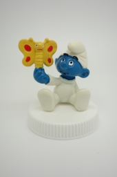 Bébé Schtroumpf avec papillon