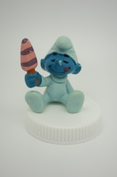 Bébé Schtroumpf avec glace