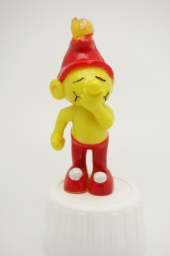 Gnome avec main devant la bouche