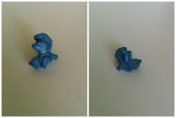 Bouton Schtroumpf bleu uniforme