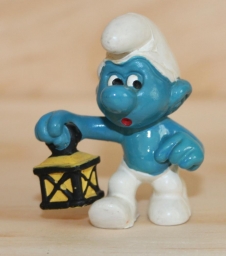 Schtroumpf avec lanterne