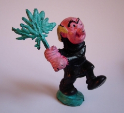 Gargamel avec éventail
