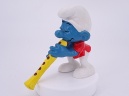 Schtroumpf avec flûte