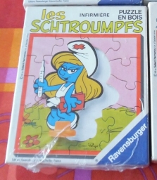 Puzzle Schtroumpfette infirmière