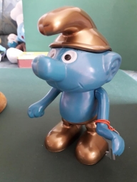 Tirelire Schtroumpf doré