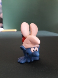Schtroumpf qui fait le poirier / acrobate