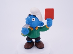 Schtroumpf arbitre avec carton rouge