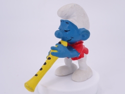 Schtroumpf avec flûte