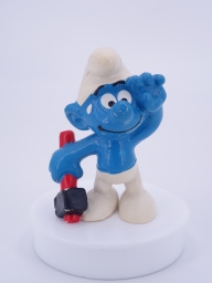 Schtroumpf avec marteau