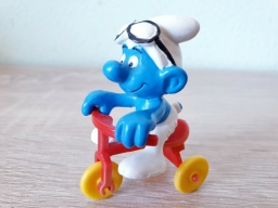 Schtroumpf avec tricycle