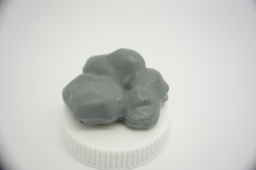 Schtroumpf prisonnier avec pioche