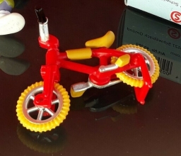 Schtroumpf sur un vélo - BMX