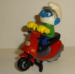 Schtroumpf avec scooter