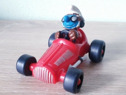 Schtroumpf avec voiture