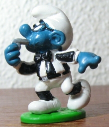 Schtroumpf à Lunettes arbitre