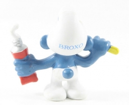Schtroumpf avec brosse à dents et dentifrice