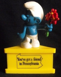 Schtroumpf amoureux avec fleurs