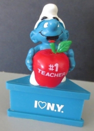 Schtroumpf avec pomme