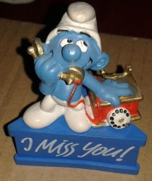 Schtroumpf au téléphone (petit support)