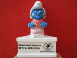 Grand mère Schtroumpf