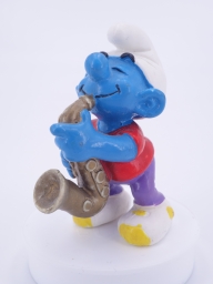 Schtroumpf avec saxophone