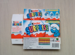 Boite de Kinder vide - 2010